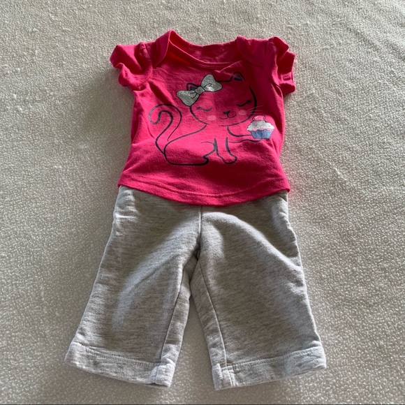 Wonder Nation Top and Old Navy Pants - Picture 2 of 9